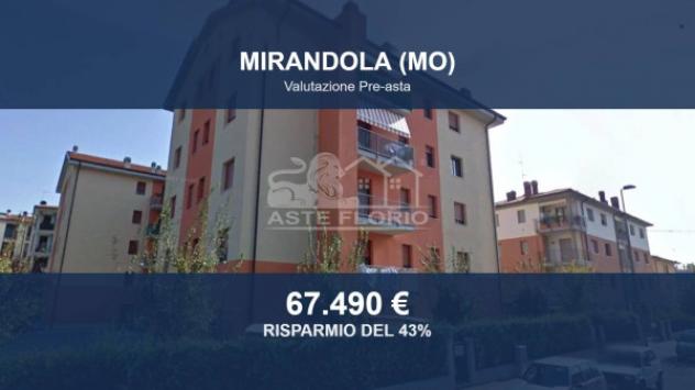 Immobile in asta di 79 m², box auto in vendita a Mirandola