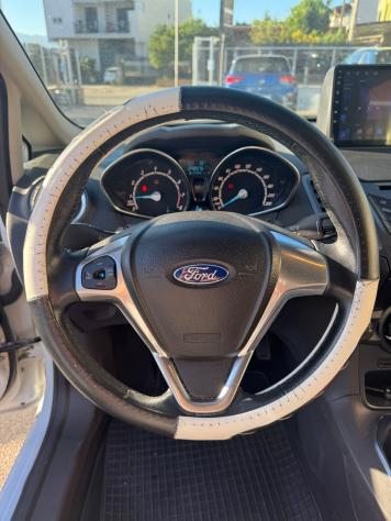 Ford Fiesta 1.0 3 cilindri 80CV Business - Foto 7
