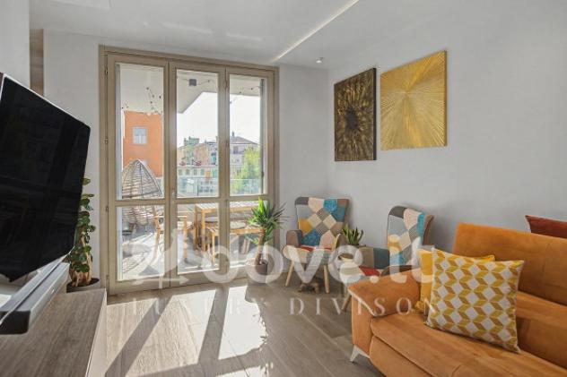 Attico / Mansarda di 102 m² con 3 locali in vendita a Milano