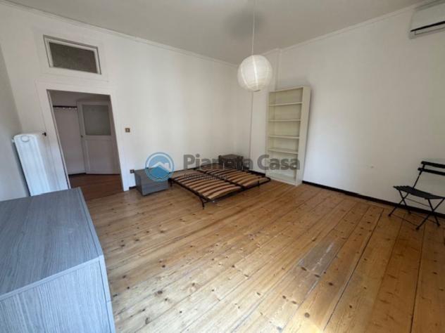 CENTRO STORICO: bicamere arredato con terrazza abitabile - Foto 12