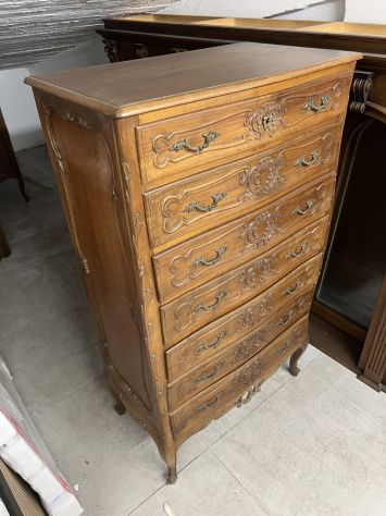 Cassettone vintage in legno massello 7 cassetti