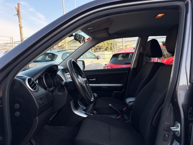 Suzuki Grand Vitara 1.9 DDiS 5 porte Executive Crossover - Foto 10