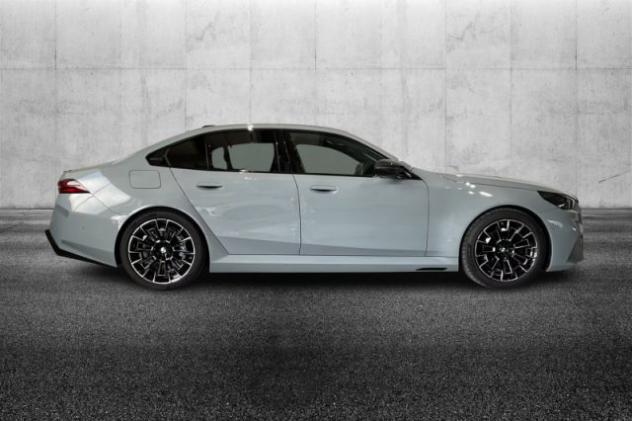 BMW M5 S. 5(G60/61/90/99) rif. 23757553 - Foto 3