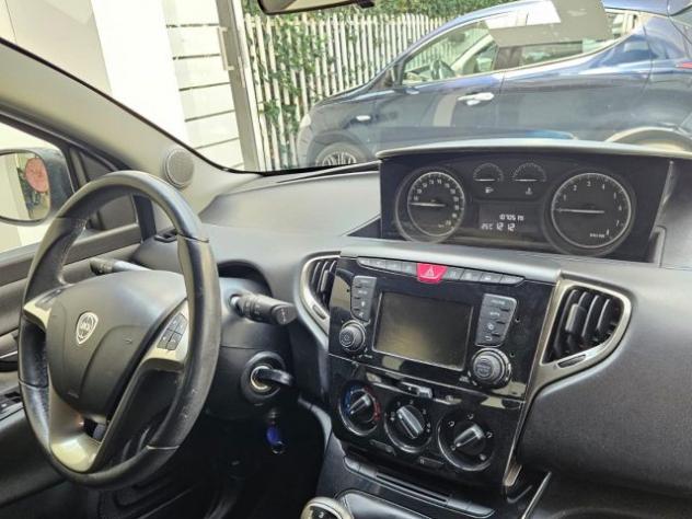 LANCIA Ypsilon 1.2 69 CV 5 porte GPL Ecochic Gold da €110,00 rif. 23929848 - Foto 8