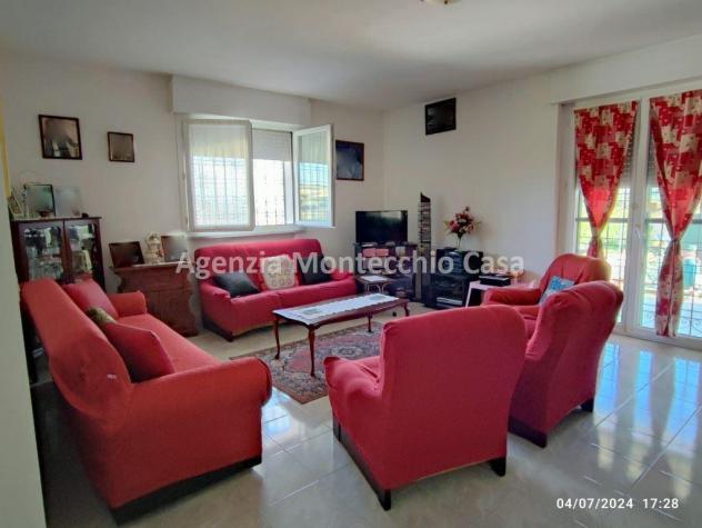 Villa singola di ampie dimensioni con scoperto esclusivo. - Foto 4