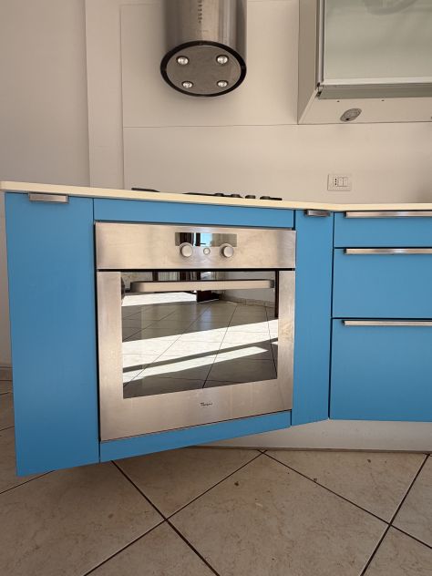 Cucina completa attrezzata con frigorifero Miele – Ottimo stato – €999 - Foto 5