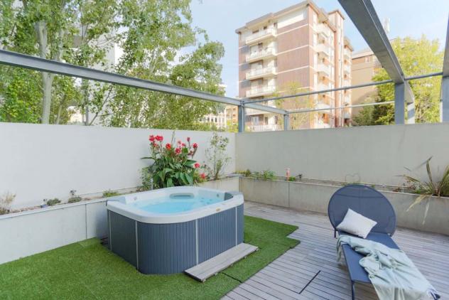 Trilocale con terrazza e Jacuzzi a City Life - Foto 3