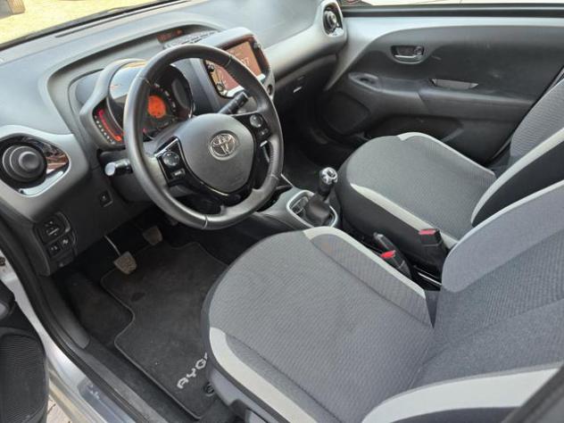TOYOTA Aygo Connect 1.0 VVT-i 72 CV 5 porte x-play TeamD Sky rif. 22177519 - Foto 7