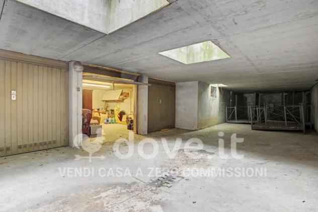 Villa di 220 m² con più di 5 locali e box auto doppio in vendita a Varese - Foto 19