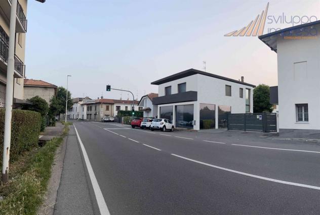 IMMOBILE COMMERCIALE CON PARCHEGGIO IN AFFITTO A GIUSSANO - Foto 4