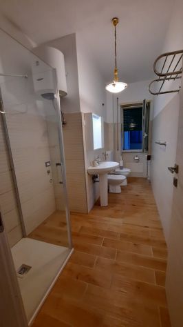 STANZA PER STUDENTESSA/ZONA SAN GIOVANNI BOSCO/LINEA A SUBAUGUSTA - Foto 3