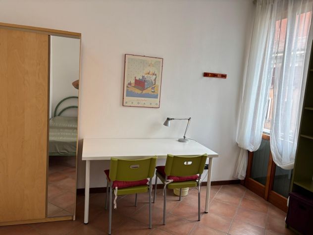 offro 3 posti letto in appartamento per studenti - Foto 6