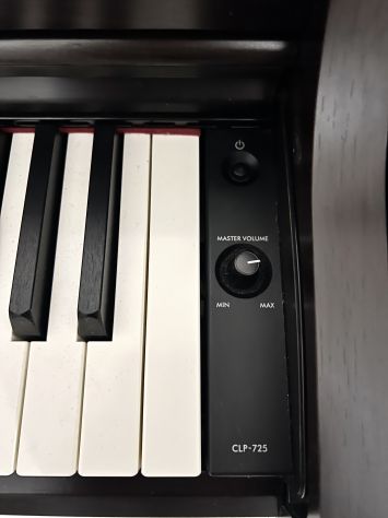 Yamaha Clavinova CLP-725 come nuovo + panca Yamaha - Foto 4