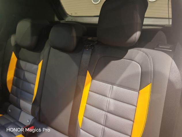 Jeep Avenger 4xe Hybrid 1.2 MHEV 4xe The North Face - Foto 9