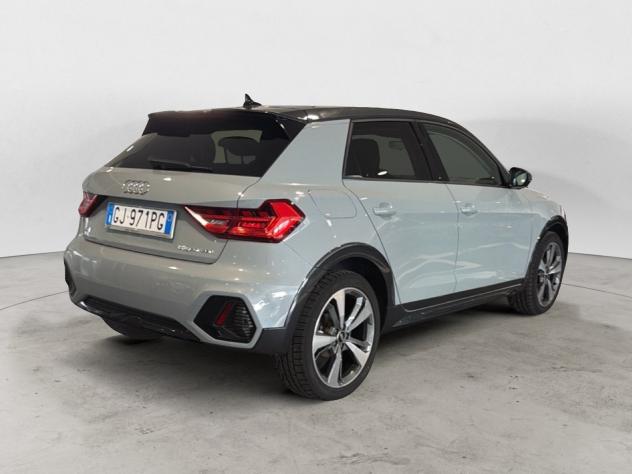 Audi A1 A1 Citycarver 30 1.0 tfsi Identity Contrast 110cv - Foto 4