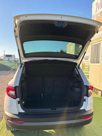 Skoda Karoq DIESEL 1.6 TDI SportLine SUV - Foto 9