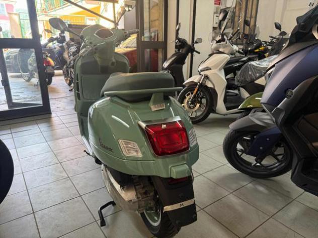 PIAGGIO Vespa GTS 300 Super 80 ANNIVERSARIO n.14 rif. 24147617 - Foto 4