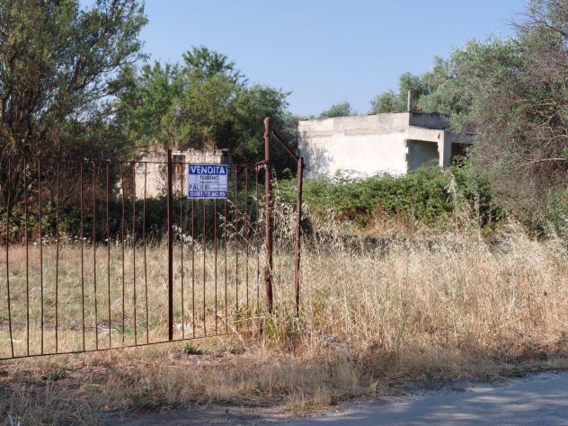 VENDITA TERRENO CON PICCOLO FABBRICATO- LOCALITA' SALICE - Foto 9