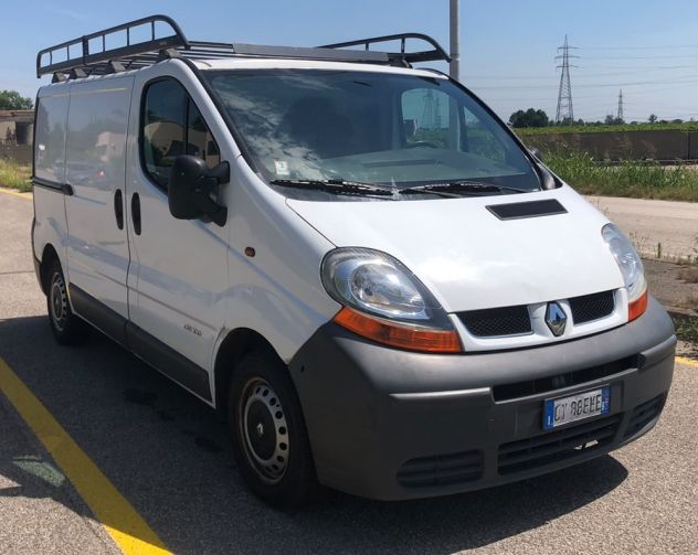 FURGONE RENAULT TRAFIC 1.9 DIESEL ANNO 2005