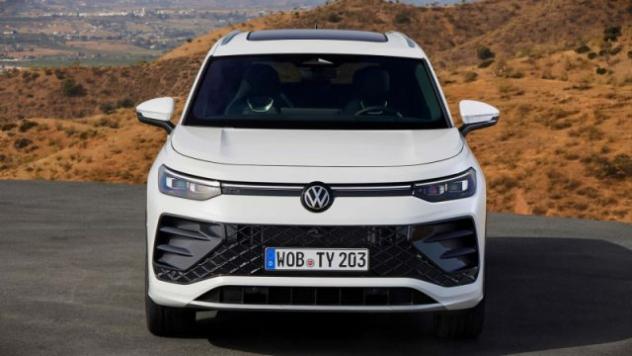 VOLKSWAGEN Tayron 1.5 eTSI ACT DSG Elegance rif. 23255719 - Foto 4