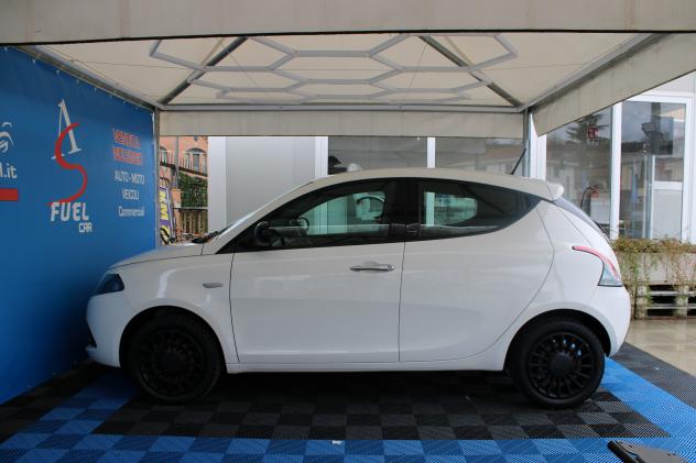 Lancia Ypsilon 1.0 FireFly 5 porte S&S Hybrid Ecochic Silver - Foto 4