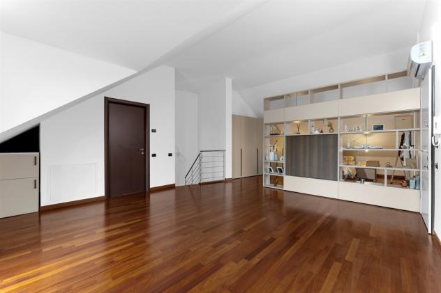 ATTICO CON TERRAZZO - PESCHIERA BORROMEO - Foto 19