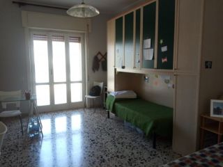 Posti letto in doppia per studentessa fuori sede  Napoli Universita' Federico II