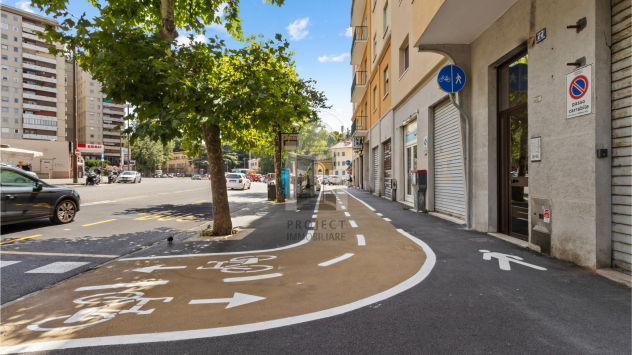 BELLISSIMA CAMERA IN ZONA SERVITISSIMA