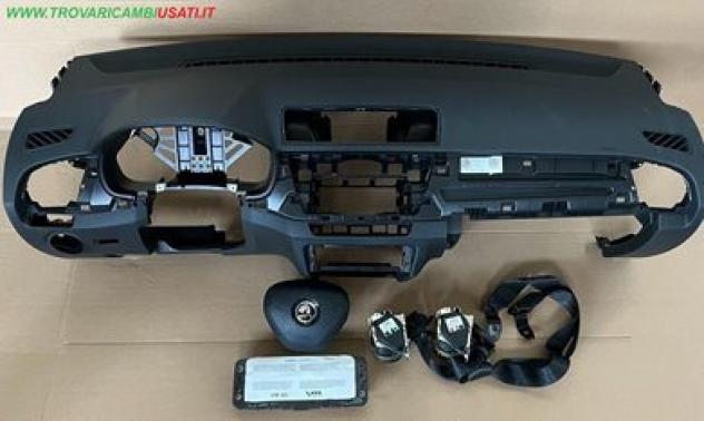 DISPOSITIVO AIRBAG LATO GUIDA ABBINATO A CRUSCOTTO NERO AIR VOLANTE 1 SPINA BLU PASS. 1 SPINA BIANCA 2 CINTURE ANT. FINO 2018 999-U64187 Carrozzeria