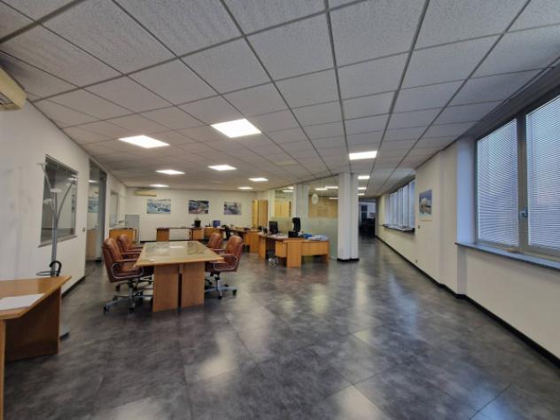 Immobile di 5670 m² con più di 5 locali in affitto a Abbiategrasso - Foto 10