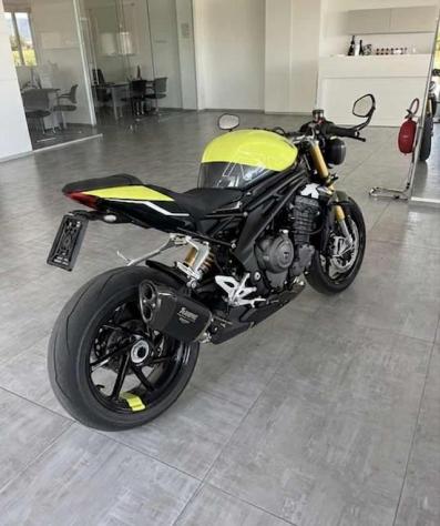 TRIUMPH Speed Triple 1200 1200 Rx rif. 24066572