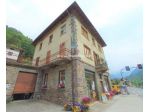 Villa di 320 m² con più di 5 locali e box auto doppio in vendita a Gandellino