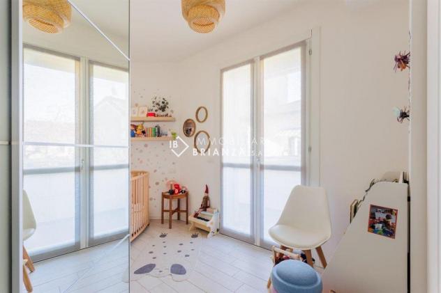 USMATE VELATE: IN VENDITA TRE LOCALI + SERVIZI E TERRAZZO. - Foto 11