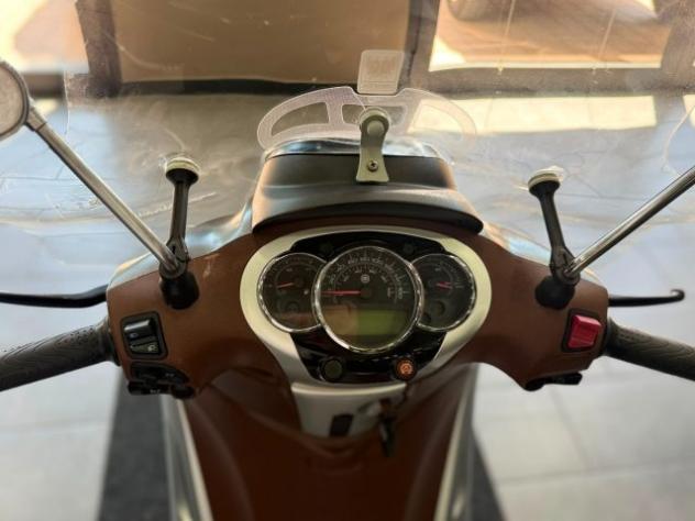 PIAGGIO Beverly 300 i.e. ABS-ASR rif. 23698749 - Foto 8
