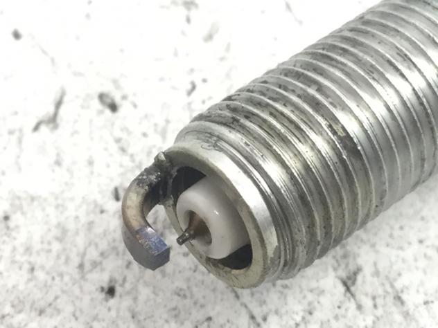 HONDA CBR RR ABS KM0 600 CANDELA NGK SILMAR9C9 2024 2026 PC69A4RK - Foto 2