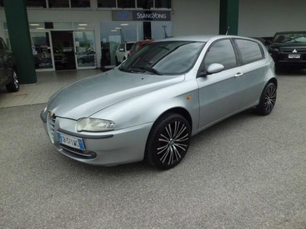 Alfa Romeo 147 1.9 JTD (115 CV) cat 5p. Dist. - Foto 2