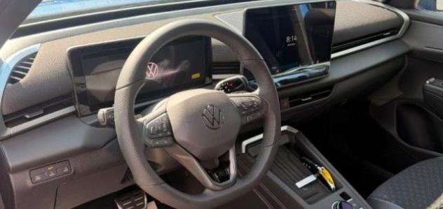 NEW Volkswagen T-Roc 1.5 eTSI ACT 150 CV DSG R-Line#RETROCAMERA! - Foto 4