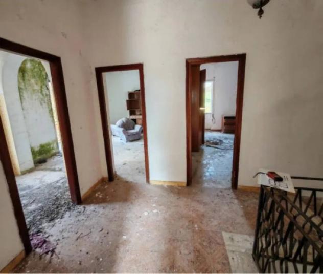 Immobile in asta di 320 m² con più di 5 locali e box auto in vendita a Pignataro Interamna - Foto 4