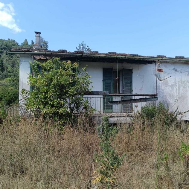 Rustico in vendita a Castelnuovo Magra
