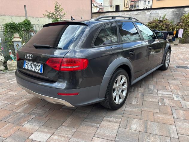 Audi A4 allroad 2.0 TDI .gasolio & GPL .4x4 2011 - Foto 4