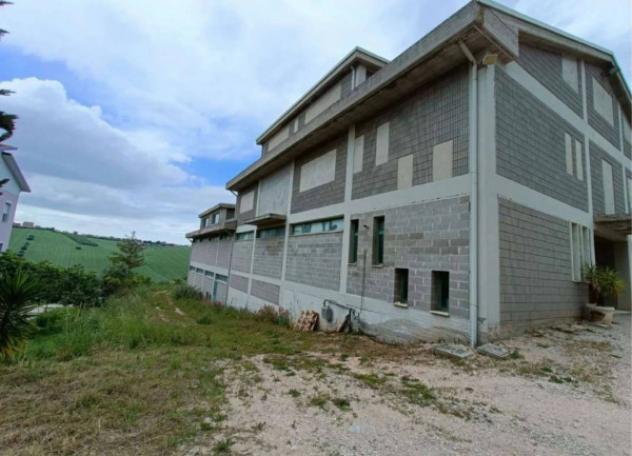 Immobile in asta di 1612 m² in vendita a Fermo - Foto 2