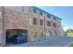Rustico / Casale di 260 m² con 5 locali e posto auto in vendita a Borgomanero