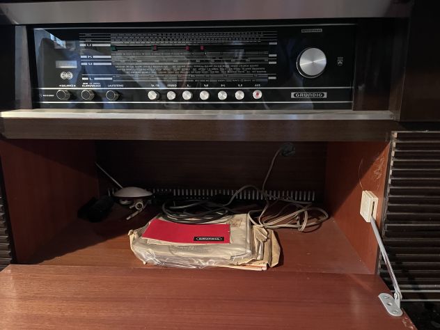 Mobile giradischi GRUNDIG anni '60 - Foto 3