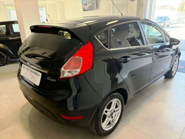 Ford Fiesta 1.5 TDCi 75 CV Titanium - Foto 5