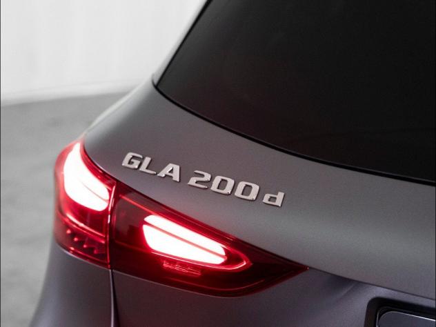 Mercedes-Benz GLA H247 200 d automatic - Foto 9