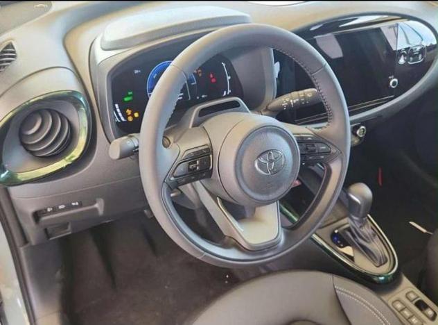 TOYOTA Aygo X PREMIUM 1.5 Hybrid 115 CV 5 porte rif. 23962260 - Foto 4
