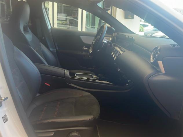 Mercedes-Benz Classe A A 180 Automatic Premium AMG Line - Foto 9
