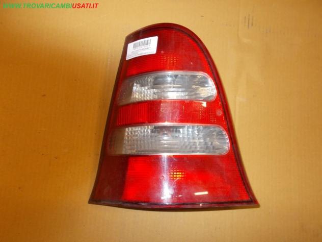 FANALE POST.S. ROSSO/BIANCO/ROSSO MERCEDES Classe A (W168)  Parti elettriche  Fanaleria  Fanali  Fanale post. sx. MERCEDES - Classe A - 01-05-2001 - 0