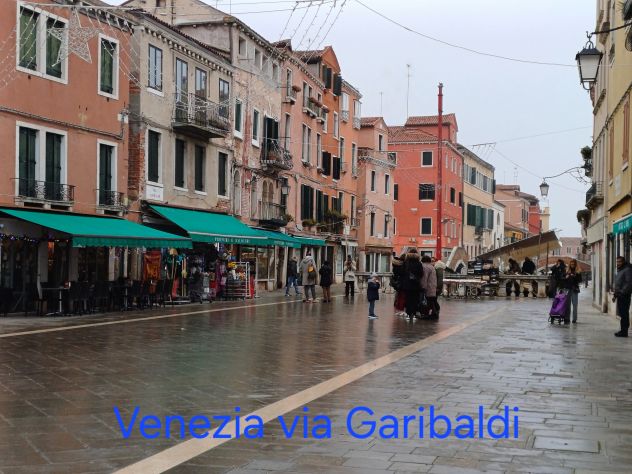 Arredato Venezia-GIARDINI BIENNALE 3 POSTI - Foto 8