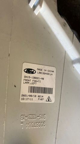Fanalino fendinebbia anteriore SX Ford Ecosport del 2022 (GN15-13B221-MB) - Foto 5